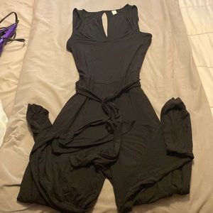Old Navy Long legged romper Large